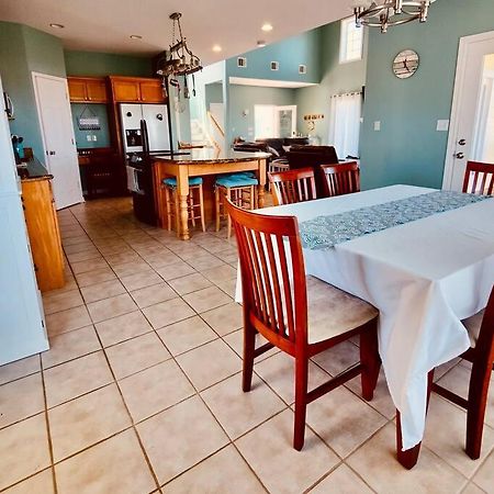 Sunny Delight - Sleeps 10 - Generous Space! Bolivar Peninsula エクステリア 写真