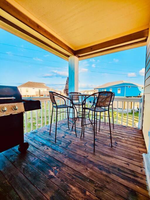 Sunny Delight - Sleeps 10 - Generous Space! Bolivar Peninsula エクステリア 写真