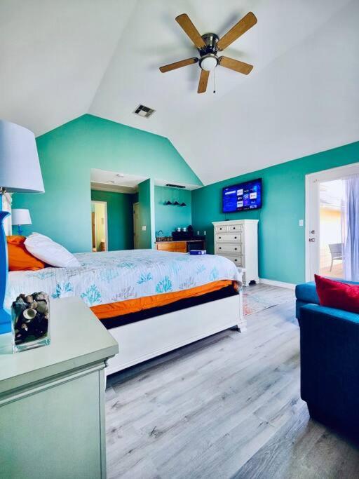 Sunny Delight - Sleeps 10 - Generous Space! Bolivar Peninsula エクステリア 写真