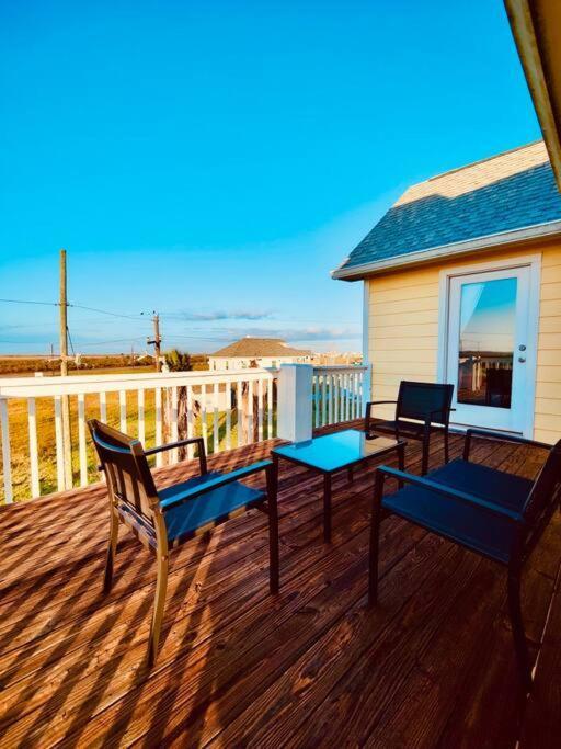 Sunny Delight - Sleeps 10 - Generous Space! Bolivar Peninsula エクステリア 写真