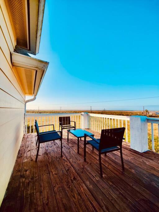 Sunny Delight - Sleeps 10 - Generous Space! Bolivar Peninsula エクステリア 写真