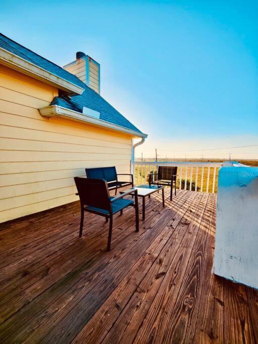 Sunny Delight - Sleeps 10 - Generous Space! Bolivar Peninsula エクステリア 写真