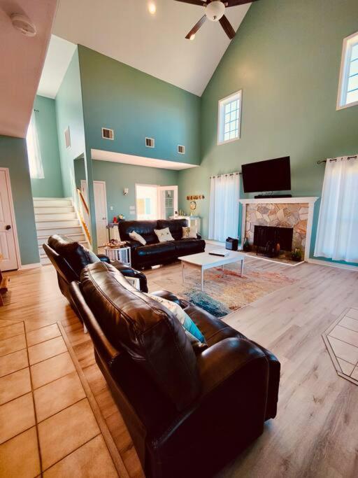 Sunny Delight - Sleeps 10 - Generous Space! Bolivar Peninsula エクステリア 写真