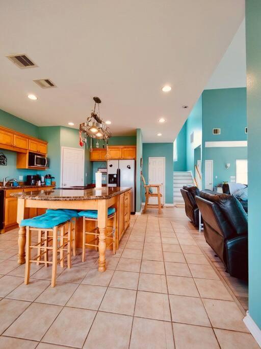 Sunny Delight - Sleeps 10 - Generous Space! Bolivar Peninsula エクステリア 写真