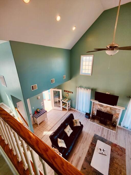 Sunny Delight - Sleeps 10 - Generous Space! Bolivar Peninsula エクステリア 写真