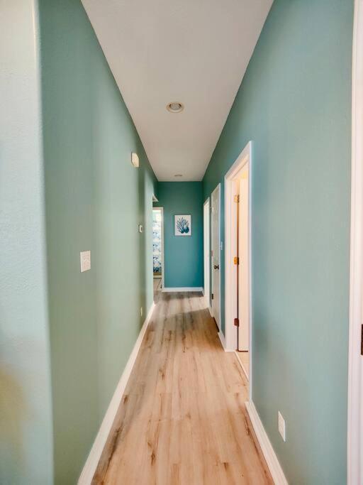 Sunny Delight - Sleeps 10 - Generous Space! Bolivar Peninsula エクステリア 写真
