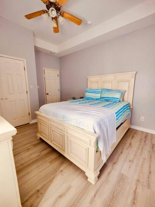 Sunny Delight - Sleeps 10 - Generous Space! Bolivar Peninsula エクステリア 写真