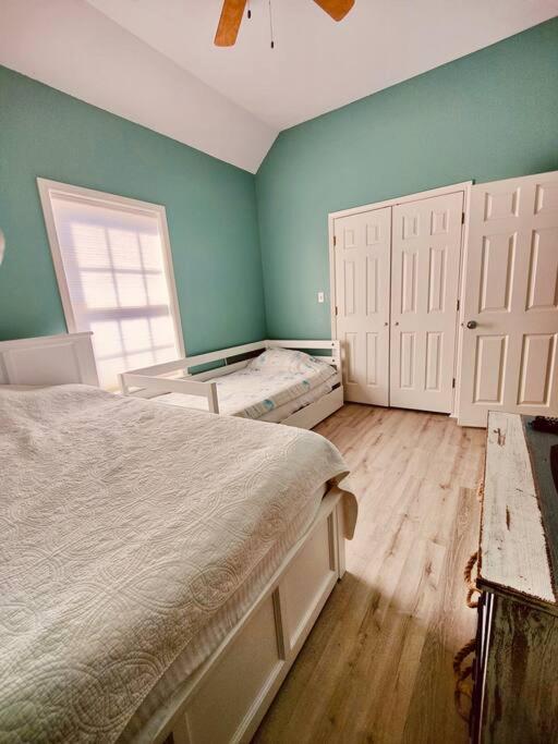 Sunny Delight - Sleeps 10 - Generous Space! Bolivar Peninsula エクステリア 写真